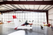 HANGAR DE AVIACION